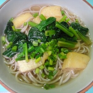 油揚げとほうれん草のかけ蕎麦